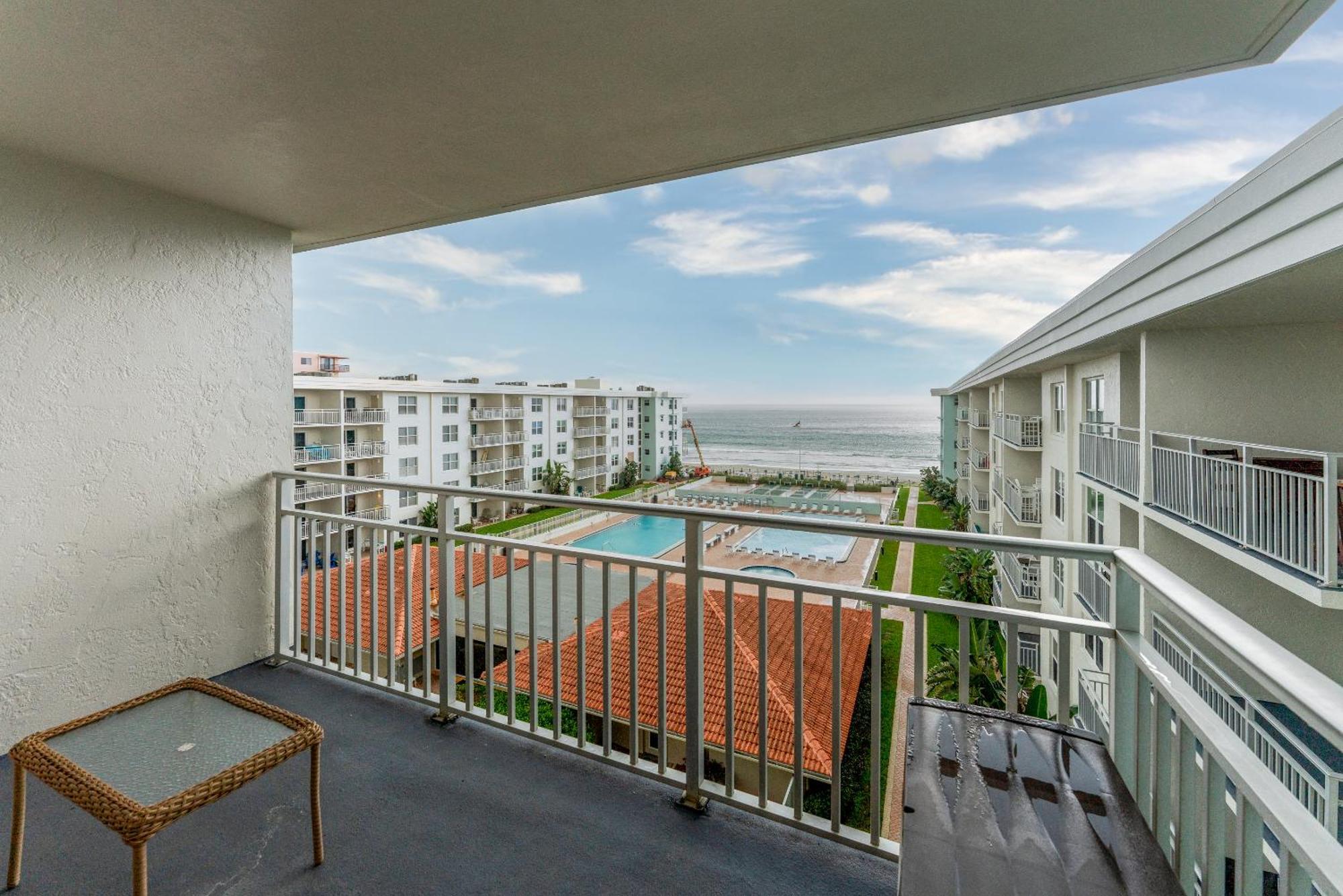 Fabulous Ocean And Pool Views From Balcony & Located On No-Drive Beach New Smyrna Beach Exterior foto